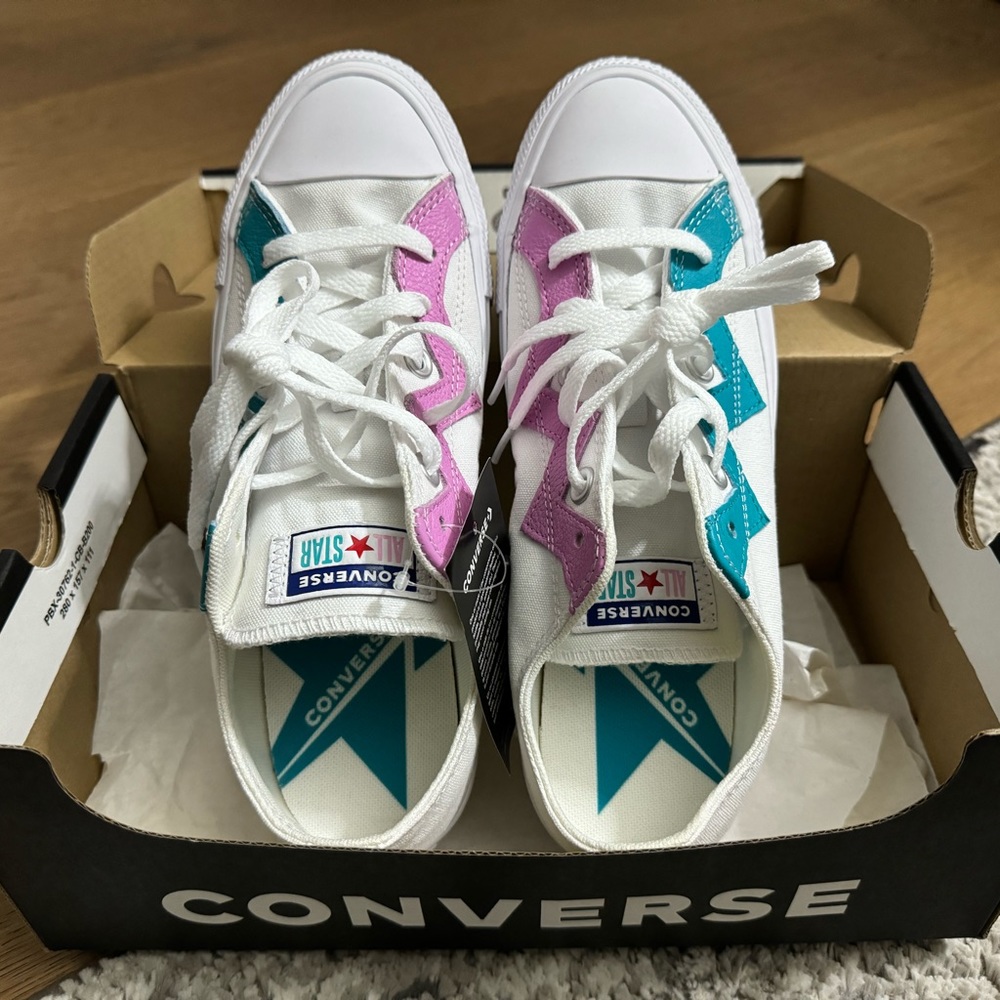 Brand New! CONVERSE VLTG CHUCK TAYLOR ALL STAR